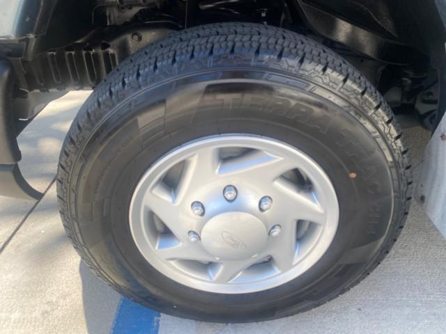 2014 Steel Blue Metallic /Medium Flint Ford Econoline E 350 HI TOP HANDICAP VAN LOW MILES 34,875 1 OWNER (1FTSS3ELXED) with an 5.4L EFI V8 FFV Capable Engine engine, Automatic transmission, located at 4701 North Dixie Hwy, Pompano Beach, FL, 33064, (954) 422-2889, 26.240938, -80.123474 - OUR WEBPAGE FLORIDACARS1.COM HAS OVER 100 PHOTOS AND FREE CARFAX LINK 2014 FORD E-SERIES E-350 SD VIN: 1FTSS3ELXEDA55644 1 F T S S 3 E L X E D A 5 5 6 4 4 VAN 5.4L V8 F SOHC 16V GASOLINE 16 MPG REAR WHEEL DRIVE Features ABS Brakes Air Conditioning Alloy Wheels AM/FM Stereo Automatic Transmission Cru - Photo#19