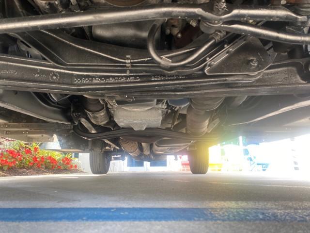 2014 Steel Blue Metallic /Medium Flint Ford Econoline E 350 HI TOP HANDICAP VAN LOW MILES 34,875 1 OWNER (1FTSS3ELXED) with an 5.4L EFI V8 FFV Capable Engine engine, Automatic transmission, located at 4701 North Dixie Hwy, Pompano Beach, FL, 33064, (954) 422-2889, 26.240938, -80.123474 - OUR WEBPAGE FLORIDACARS1.COM HAS OVER 100 PHOTOS AND FREE CARFAX LINK 2014 FORD E-SERIES E-350 SD VIN: 1FTSS3ELXEDA55644 1 F T S S 3 E L X E D A 5 5 6 4 4 VAN 5.4L V8 F SOHC 16V GASOLINE 16 MPG REAR WHEEL DRIVE Features ABS Brakes Air Conditioning Alloy Wheels AM/FM Stereo Automatic Transmission Cru - Photo#21