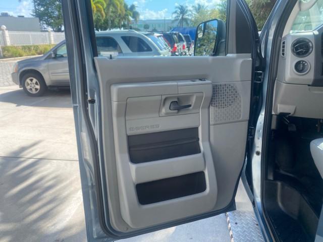 2014 Steel Blue Metallic /Medium Flint Ford Econoline E 350 HI TOP HANDICAP VAN LOW MILES 34,875 1 OWNER (1FTSS3ELXED) with an 5.4L EFI V8 FFV Capable Engine engine, Automatic transmission, located at 4701 North Dixie Hwy, Pompano Beach, FL, 33064, (954) 422-2889, 26.240938, -80.123474 - OUR WEBPAGE FLORIDACARS1.COM HAS OVER 100 PHOTOS AND FREE CARFAX LINK 2014 FORD E-SERIES E-350 SD VIN: 1FTSS3ELXEDA55644 1 F T S S 3 E L X E D A 5 5 6 4 4 VAN 5.4L V8 F SOHC 16V GASOLINE 16 MPG REAR WHEEL DRIVE Features ABS Brakes Air Conditioning Alloy Wheels AM/FM Stereo Automatic Transmission Cru - Photo#42
