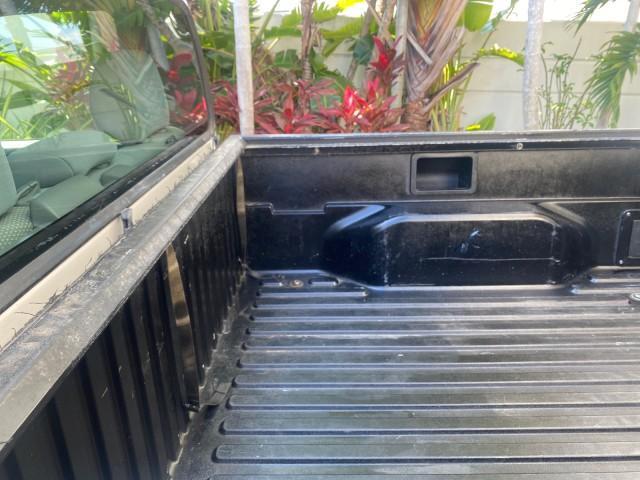 2007 Super White /Gray Toyota Tacoma LOW MILES 98,053 AUTO AC 4 CYL (5TENX22N77Z) with an 2.7L DOHC EFI 16-Valve I4 VVT-i Engine engine, Automatic transmission, located at 4701 North Dixie Hwy, Pompano Beach, FL, 33064, (954) 422-2889, 26.240938, -80.123474 - OUR WEBPAGE FLORIDACARS1.COM HAS OVER 100 PHOTOS AND FREE CARFAX LINK 2007 Toyota Tacoma VIN: 5TENX22N77Z369647 Pickup 2.7L I4 F DOHC 16V Gasoline 28 MPG Rear Wheel Drive Features ABS Brakes Air Conditioning AM/FM Stereo Automatic Transmission CD Audio Cloth Seats Cruise Control This incredible 2-ow - Photo#70