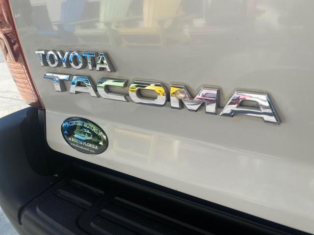 2007 Super White /Gray Toyota Tacoma LOW MILES 98,053 AUTO AC 4 CYL (5TENX22N77Z) with an 2.7L DOHC EFI 16-Valve I4 VVT-i Engine engine, Automatic transmission, located at 4701 North Dixie Hwy, Pompano Beach, FL, 33064, (954) 422-2889, 26.240938, -80.123474 - OUR WEBPAGE FLORIDACARS1.COM HAS OVER 100 PHOTOS AND FREE CARFAX LINK 2007 Toyota Tacoma VIN: 5TENX22N77Z369647 Pickup 2.7L I4 F DOHC 16V Gasoline 28 MPG Rear Wheel Drive Features ABS Brakes Air Conditioning AM/FM Stereo Automatic Transmission CD Audio Cloth Seats Cruise Control This incredible 2-ow - Photo#83