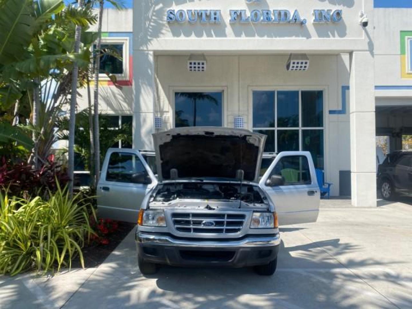 2003 Silver Frost Metallic /Dark Graphite Ford Ranger Edge Plus LOW MILES 57,781 X CAB (1FTYR44V93P) with an 3.0L SEFI Flex-Fuel FFV V6 Engine engine, Automatic transmission, located at 4701 North Dixie Hwy, Pompano Beach, FL, 33064, (954) 422-2889, 26.240938, -80.123474 - OUR WEBPAGE FLORIDACARS1.COM HAS OVER 100 PHOTOS AND FREE CARFAX LINK 2003 Ford Ranger XLT 4 Door Extended Cab Pickup 3.0L V6 F Flex Fuel 23 MPG Rear Wheel Drive Features ABS Brakes Air Conditioning Alloy Wheels AM/FM Stereo Automatic Transmission Bed Liner CD Audio Cloth Seats Cruise Control Flex F - Photo#16