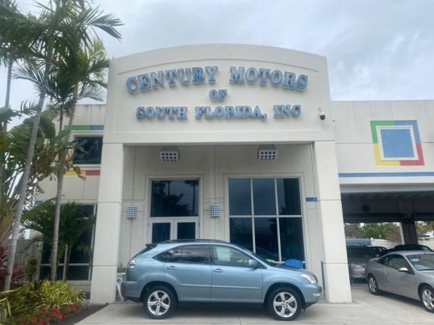 2005 Breakwater Blue Metallic /Light Gray Lexus RX 330 LOW MILES 68,645 1 OWNER (2T2GA31U55C) with an 3.3L DOHC MPI 24-Valve V6 Engine engine, Automatic transmission, located at 4701 North Dixie Hwy, Pompano Beach, FL, 33064, (954) 422-2889, 26.240938, -80.123474 - OUR WEBPAGE FLORIDACARS1.COM HAS OVER 100 PHOTOS AND FREE CARFAX LINK 2005 Lexus RX 330 1 OWNER 4 Door Wagon/Sport Utility 3.3L V6 F 24V Gasoline 26 MPG Front Wheel Drive Features ABS Brakes Air Conditioning Alloy Wheels AM/FM Stereo Automatic Transmission Cassette Player CD Audio Cruise Control Fro - Photo#0