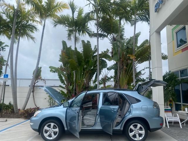 2005 Breakwater Blue Metallic /Light Gray Lexus RX 330 LOW MILES 68,645 1 OWNER (2T2GA31U55C) with an 3.3L DOHC MPI 24-Valve V6 Engine engine, Automatic transmission, located at 4701 North Dixie Hwy, Pompano Beach, FL, 33064, (954) 422-2889, 26.240938, -80.123474 - OUR WEBPAGE FLORIDACARS1.COM HAS OVER 100 PHOTOS AND FREE CARFAX LINK 2005 Lexus RX 330 1 OWNER 4 Door Wagon/Sport Utility 3.3L V6 F 24V Gasoline 26 MPG Front Wheel Drive Features ABS Brakes Air Conditioning Alloy Wheels AM/FM Stereo Automatic Transmission Cassette Player CD Audio Cruise Control Fro - Photo#8