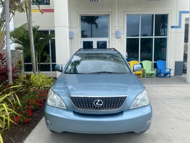 2005 Breakwater Blue Metallic /Light Gray Lexus RX 330 LOW MILES 68,645 1 OWNER (2T2GA31U55C) with an 3.3L DOHC MPI 24-Valve V6 Engine engine, Automatic transmission, located at 4701 North Dixie Hwy, Pompano Beach, FL, 33064, (954) 422-2889, 26.240938, -80.123474 - OUR WEBPAGE FLORIDACARS1.COM HAS OVER 100 PHOTOS AND FREE CARFAX LINK 2005 Lexus RX 330 1 OWNER 4 Door Wagon/Sport Utility 3.3L V6 F 24V Gasoline 26 MPG Front Wheel Drive Features ABS Brakes Air Conditioning Alloy Wheels AM/FM Stereo Automatic Transmission Cassette Player CD Audio Cruise Control Fro - Photo#27