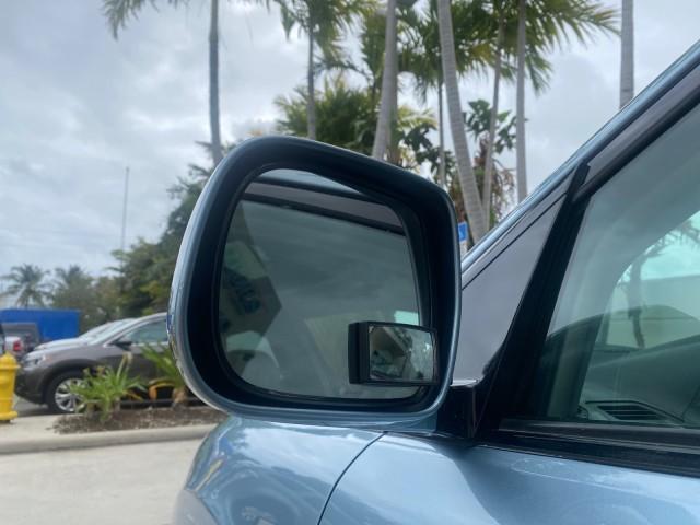 2005 Breakwater Blue Metallic /Light Gray Lexus RX 330 LOW MILES 68,645 1 OWNER (2T2GA31U55C) with an 3.3L DOHC MPI 24-Valve V6 Engine engine, Automatic transmission, located at 4701 North Dixie Hwy, Pompano Beach, FL, 33064, (954) 422-2889, 26.240938, -80.123474 - OUR WEBPAGE FLORIDACARS1.COM HAS OVER 100 PHOTOS AND FREE CARFAX LINK 2005 Lexus RX 330 1 OWNER 4 Door Wagon/Sport Utility 3.3L V6 F 24V Gasoline 26 MPG Front Wheel Drive Features ABS Brakes Air Conditioning Alloy Wheels AM/FM Stereo Automatic Transmission Cassette Player CD Audio Cruise Control Fro - Photo#39