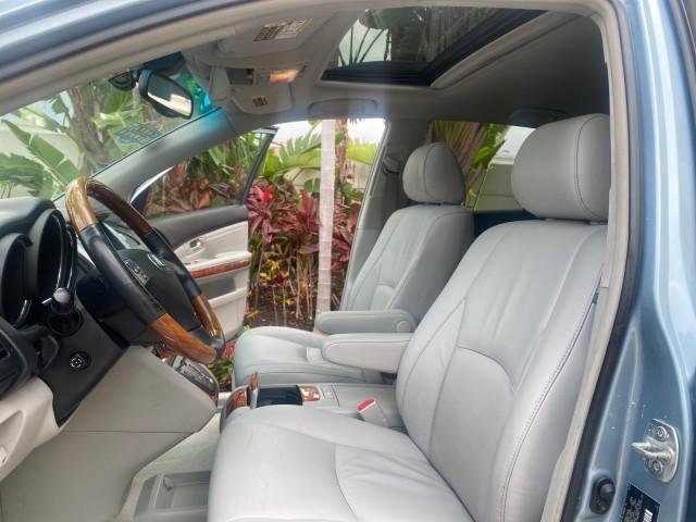 2005 Breakwater Blue Metallic /Light Gray Lexus RX 330 LOW MILES 68,645 1 OWNER (2T2GA31U55C) with an 3.3L DOHC MPI 24-Valve V6 Engine engine, Automatic transmission, located at 4701 North Dixie Hwy, Pompano Beach, FL, 33064, (954) 422-2889, 26.240938, -80.123474 - OUR WEBPAGE FLORIDACARS1.COM HAS OVER 100 PHOTOS AND FREE CARFAX LINK 2005 Lexus RX 330 1 OWNER 4 Door Wagon/Sport Utility 3.3L V6 F 24V Gasoline 26 MPG Front Wheel Drive Features ABS Brakes Air Conditioning Alloy Wheels AM/FM Stereo Automatic Transmission Cassette Player CD Audio Cruise Control Fro - Photo#42