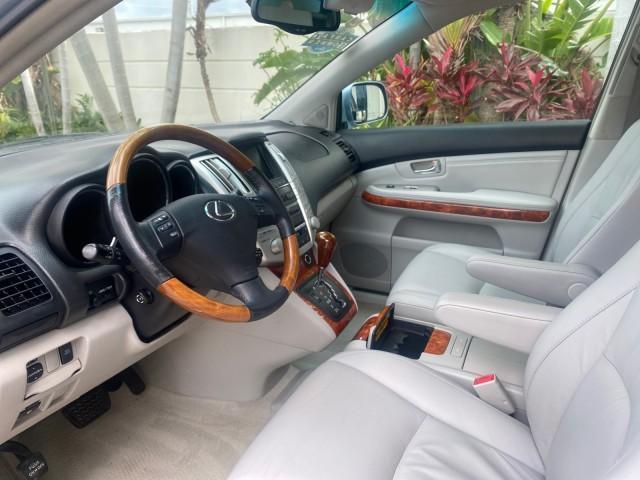 2005 Breakwater Blue Metallic /Light Gray Lexus RX 330 LOW MILES 68,645 1 OWNER (2T2GA31U55C) with an 3.3L DOHC MPI 24-Valve V6 Engine engine, Automatic transmission, located at 4701 North Dixie Hwy, Pompano Beach, FL, 33064, (954) 422-2889, 26.240938, -80.123474 - OUR WEBPAGE FLORIDACARS1.COM HAS OVER 100 PHOTOS AND FREE CARFAX LINK 2005 Lexus RX 330 1 OWNER 4 Door Wagon/Sport Utility 3.3L V6 F 24V Gasoline 26 MPG Front Wheel Drive Features ABS Brakes Air Conditioning Alloy Wheels AM/FM Stereo Automatic Transmission Cassette Player CD Audio Cruise Control Fro - Photo#46