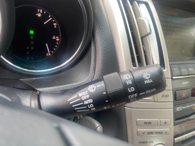 2005 Breakwater Blue Metallic /Light Gray Lexus RX 330 LOW MILES 68,645 1 OWNER (2T2GA31U55C) with an 3.3L DOHC MPI 24-Valve V6 Engine engine, Automatic transmission, located at 4701 North Dixie Hwy, Pompano Beach, FL, 33064, (954) 422-2889, 26.240938, -80.123474 - OUR WEBPAGE FLORIDACARS1.COM HAS OVER 100 PHOTOS AND FREE CARFAX LINK 2005 Lexus RX 330 1 OWNER 4 Door Wagon/Sport Utility 3.3L V6 F 24V Gasoline 26 MPG Front Wheel Drive Features ABS Brakes Air Conditioning Alloy Wheels AM/FM Stereo Automatic Transmission Cassette Player CD Audio Cruise Control Fro - Photo#54