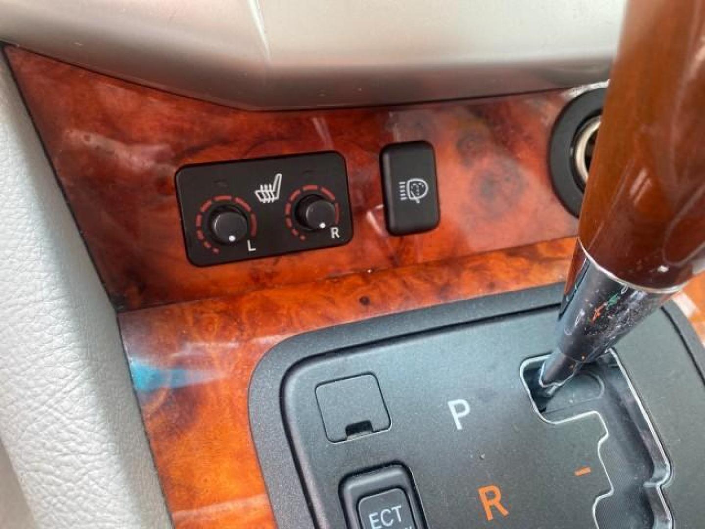 2005 Breakwater Blue Metallic /Light Gray Lexus RX 330 LOW MILES 68,645 1 OWNER (2T2GA31U55C) with an 3.3L DOHC MPI 24-Valve V6 Engine engine, Automatic transmission, located at 4701 North Dixie Hwy, Pompano Beach, FL, 33064, (954) 422-2889, 26.240938, -80.123474 - OUR WEBPAGE FLORIDACARS1.COM HAS OVER 100 PHOTOS AND FREE CARFAX LINK 2005 Lexus RX 330 1 OWNER 4 Door Wagon/Sport Utility 3.3L V6 F 24V Gasoline 26 MPG Front Wheel Drive Features ABS Brakes Air Conditioning Alloy Wheels AM/FM Stereo Automatic Transmission Cassette Player CD Audio Cruise Control Fro - Photo#63