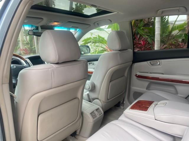 2005 Breakwater Blue Metallic /Light Gray Lexus RX 330 LOW MILES 68,645 1 OWNER (2T2GA31U55C) with an 3.3L DOHC MPI 24-Valve V6 Engine engine, Automatic transmission, located at 4701 North Dixie Hwy, Pompano Beach, FL, 33064, (954) 422-2889, 26.240938, -80.123474 - OUR WEBPAGE FLORIDACARS1.COM HAS OVER 100 PHOTOS AND FREE CARFAX LINK 2005 Lexus RX 330 1 OWNER 4 Door Wagon/Sport Utility 3.3L V6 F 24V Gasoline 26 MPG Front Wheel Drive Features ABS Brakes Air Conditioning Alloy Wheels AM/FM Stereo Automatic Transmission Cassette Player CD Audio Cruise Control Fro - Photo#84