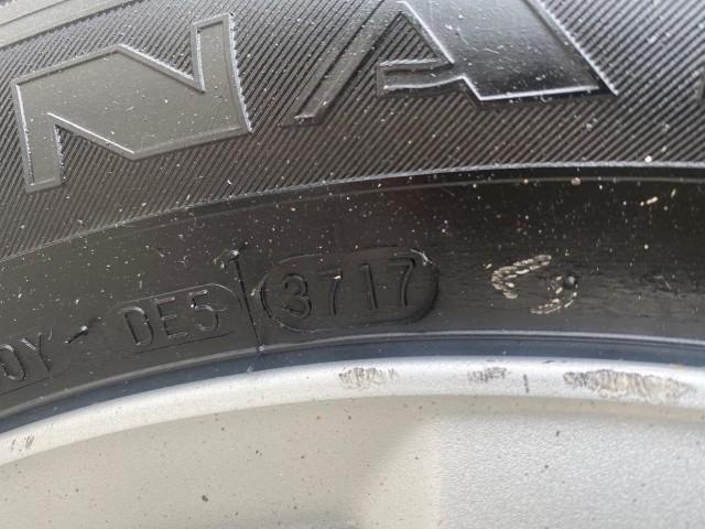 2005 Breakwater Blue Metallic /Light Gray Lexus RX 330 LOW MILES 68,645 1 OWNER (2T2GA31U55C) with an 3.3L DOHC MPI 24-Valve V6 Engine engine, Automatic transmission, located at 4701 North Dixie Hwy, Pompano Beach, FL, 33064, (954) 422-2889, 26.240938, -80.123474 - OUR WEBPAGE FLORIDACARS1.COM HAS OVER 100 PHOTOS AND FREE CARFAX LINK 2005 Lexus RX 330 1 OWNER 4 Door Wagon/Sport Utility 3.3L V6 F 24V Gasoline 26 MPG Front Wheel Drive Features ABS Brakes Air Conditioning Alloy Wheels AM/FM Stereo Automatic Transmission Cassette Player CD Audio Cruise Control Fro - Photo#93