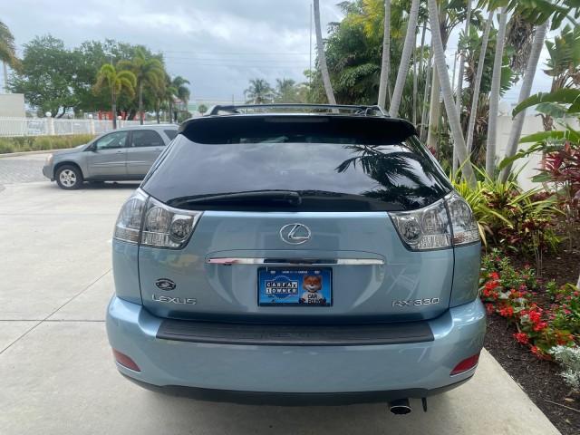 2005 Breakwater Blue Metallic /Light Gray Lexus RX 330 LOW MILES 68,645 1 OWNER (2T2GA31U55C) with an 3.3L DOHC MPI 24-Valve V6 Engine engine, Automatic transmission, located at 4701 North Dixie Hwy, Pompano Beach, FL, 33064, (954) 422-2889, 26.240938, -80.123474 - OUR WEBPAGE FLORIDACARS1.COM HAS OVER 100 PHOTOS AND FREE CARFAX LINK 2005 Lexus RX 330 1 OWNER 4 Door Wagon/Sport Utility 3.3L V6 F 24V Gasoline 26 MPG Front Wheel Drive Features ABS Brakes Air Conditioning Alloy Wheels AM/FM Stereo Automatic Transmission Cassette Player CD Audio Cruise Control Fro - Photo#96