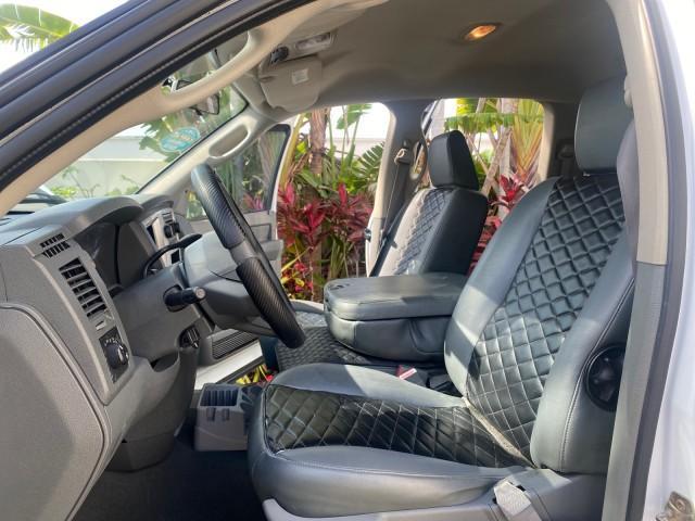 2007 Bright White /Medium Slate Gray Dodge Ram 1500 SLT CREW CAB CAMPER TOP 5.7 V8 (1D7HA182X7S) with an 5.7L V8 Hemi Multi-Displacement Engine engine, Automatic transmission, located at 4701 North Dixie Hwy, Pompano Beach, FL, 33064, (954) 422-2889, 26.240938, -80.123474 - OUR WEBPAGE FLORIDACARS1.COM HAS OVER 100 PHOTOS AND FREE CARFAX LINK 2007 Dodge Ram 1500 SLT 8 FT CREW CAB FIBER GLASS CAMPER TOP 4 Door Extended Cab Pickup 5.7L V8 F 16V Gasoline 19 MPG Rear Wheel Drive Features 20 Inch Plus Wheels ABS Brakes Air Conditioning Alloy Wheels AM/FM Stereo Automatic Tr - Photo#10