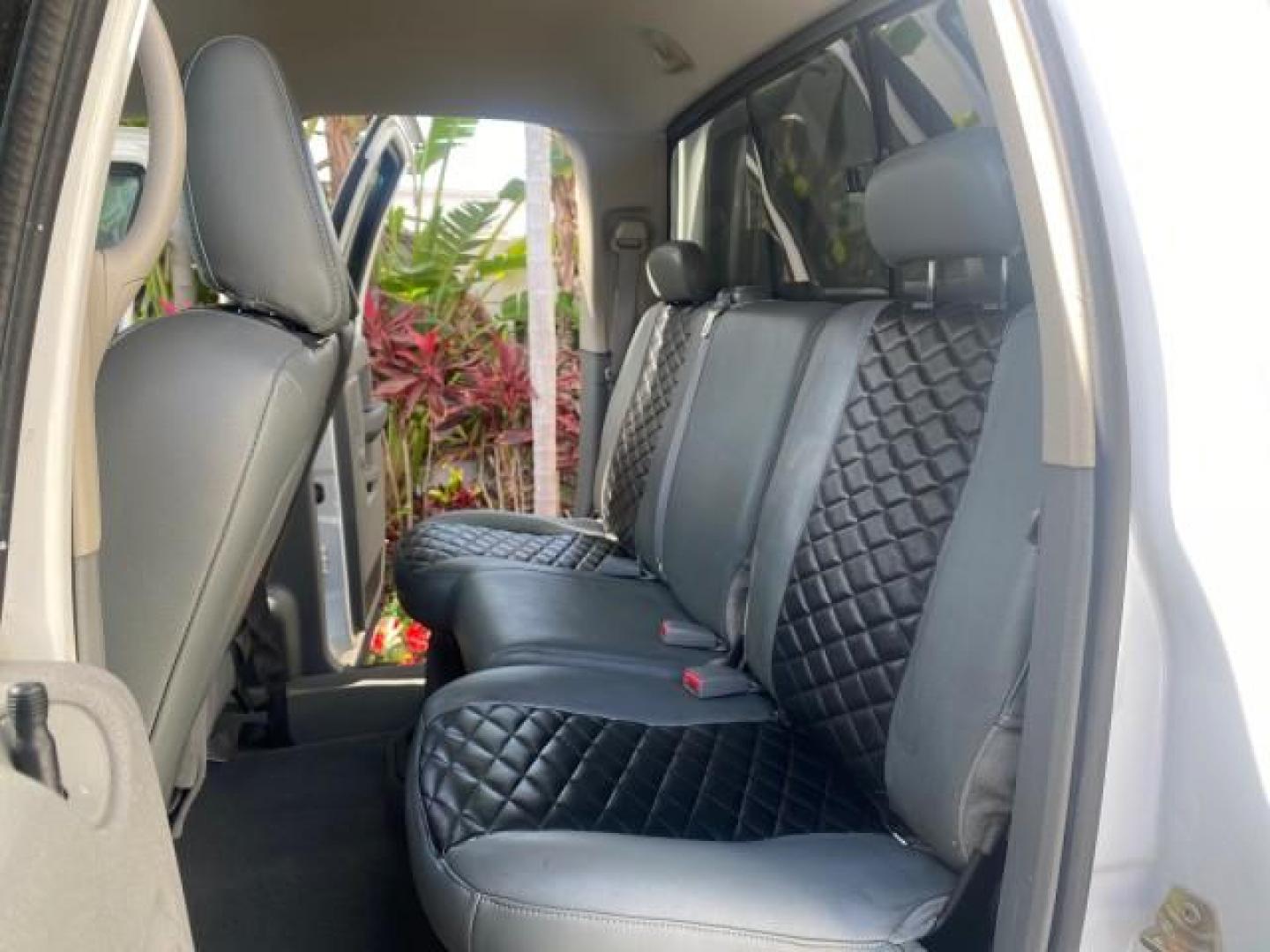 2007 Bright White /Medium Slate Gray Dodge Ram 1500 SLT CREW CAB CAMPER TOP 5.7 V8 (1D7HA182X7S) with an 5.7L V8 Hemi Multi-Displacement Engine engine, Automatic transmission, located at 4701 North Dixie Hwy, Pompano Beach, FL, 33064, (954) 422-2889, 26.240938, -80.123474 - OUR WEBPAGE FLORIDACARS1.COM HAS OVER 100 PHOTOS AND FREE CARFAX LINK 2007 Dodge Ram 1500 SLT 8 FT CREW CAB FIBER GLASS CAMPER TOP 4 Door Extended Cab Pickup 5.7L V8 F 16V Gasoline 19 MPG Rear Wheel Drive Features 20 Inch Plus Wheels ABS Brakes Air Conditioning Alloy Wheels AM/FM Stereo Automatic Tr- Photo#14