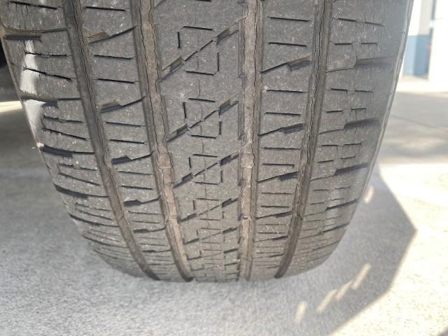 2007 Bright White /Medium Slate Gray Dodge Ram 1500 SLT CREW CAB CAMPER TOP 5.7 V8 (1D7HA182X7S) with an 5.7L V8 Hemi Multi-Displacement Engine engine, Automatic transmission, located at 4701 North Dixie Hwy, Pompano Beach, FL, 33064, (954) 422-2889, 26.240938, -80.123474 - OUR WEBPAGE FLORIDACARS1.COM HAS OVER 100 PHOTOS AND FREE CARFAX LINK 2007 Dodge Ram 1500 SLT 8 FT CREW CAB FIBER GLASS CAMPER TOP 4 Door Extended Cab Pickup 5.7L V8 F 16V Gasoline 19 MPG Rear Wheel Drive Features 20 Inch Plus Wheels ABS Brakes Air Conditioning Alloy Wheels AM/FM Stereo Automatic Tr - Photo#20