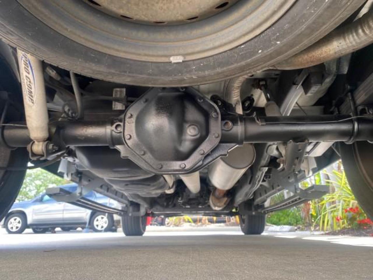 2007 Bright White /Medium Slate Gray Dodge Ram 1500 SLT CREW CAB CAMPER TOP 5.7 V8 (1D7HA182X7S) with an 5.7L V8 Hemi Multi-Displacement Engine engine, Automatic transmission, located at 4701 North Dixie Hwy, Pompano Beach, FL, 33064, (954) 422-2889, 26.240938, -80.123474 - OUR WEBPAGE FLORIDACARS1.COM HAS OVER 100 PHOTOS AND FREE CARFAX LINK 2007 Dodge Ram 1500 SLT 8 FT CREW CAB FIBER GLASS CAMPER TOP 4 Door Extended Cab Pickup 5.7L V8 F 16V Gasoline 19 MPG Rear Wheel Drive Features 20 Inch Plus Wheels ABS Brakes Air Conditioning Alloy Wheels AM/FM Stereo Automatic Tr- Photo#22