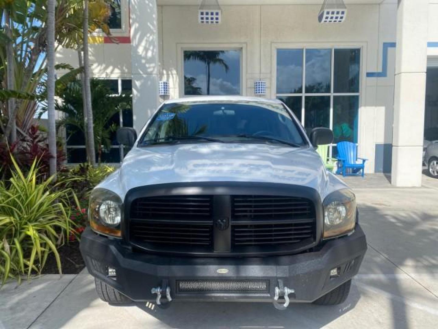 2007 Bright White /Medium Slate Gray Dodge Ram 1500 SLT CREW CAB CAMPER TOP 5.7 V8 (1D7HA182X7S) with an 5.7L V8 Hemi Multi-Displacement Engine engine, Automatic transmission, located at 4701 North Dixie Hwy, Pompano Beach, FL, 33064, (954) 422-2889, 26.240938, -80.123474 - OUR WEBPAGE FLORIDACARS1.COM HAS OVER 100 PHOTOS AND FREE CARFAX LINK 2007 Dodge Ram 1500 SLT 8 FT CREW CAB FIBER GLASS CAMPER TOP 4 Door Extended Cab Pickup 5.7L V8 F 16V Gasoline 19 MPG Rear Wheel Drive Features 20 Inch Plus Wheels ABS Brakes Air Conditioning Alloy Wheels AM/FM Stereo Automatic Tr- Photo#26