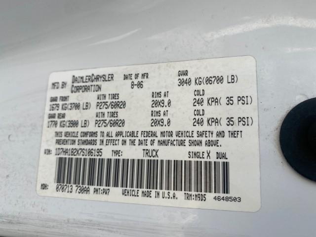 2007 Bright White /Medium Slate Gray Dodge Ram 1500 SLT CREW CAB CAMPER TOP 5.7 V8 (1D7HA182X7S) with an 5.7L V8 Hemi Multi-Displacement Engine engine, Automatic transmission, located at 4701 North Dixie Hwy, Pompano Beach, FL, 33064, (954) 422-2889, 26.240938, -80.123474 - OUR WEBPAGE FLORIDACARS1.COM HAS OVER 100 PHOTOS AND FREE CARFAX LINK 2007 Dodge Ram 1500 SLT 8 FT CREW CAB FIBER GLASS CAMPER TOP 4 Door Extended Cab Pickup 5.7L V8 F 16V Gasoline 19 MPG Rear Wheel Drive Features 20 Inch Plus Wheels ABS Brakes Air Conditioning Alloy Wheels AM/FM Stereo Automatic Tr - Photo#69