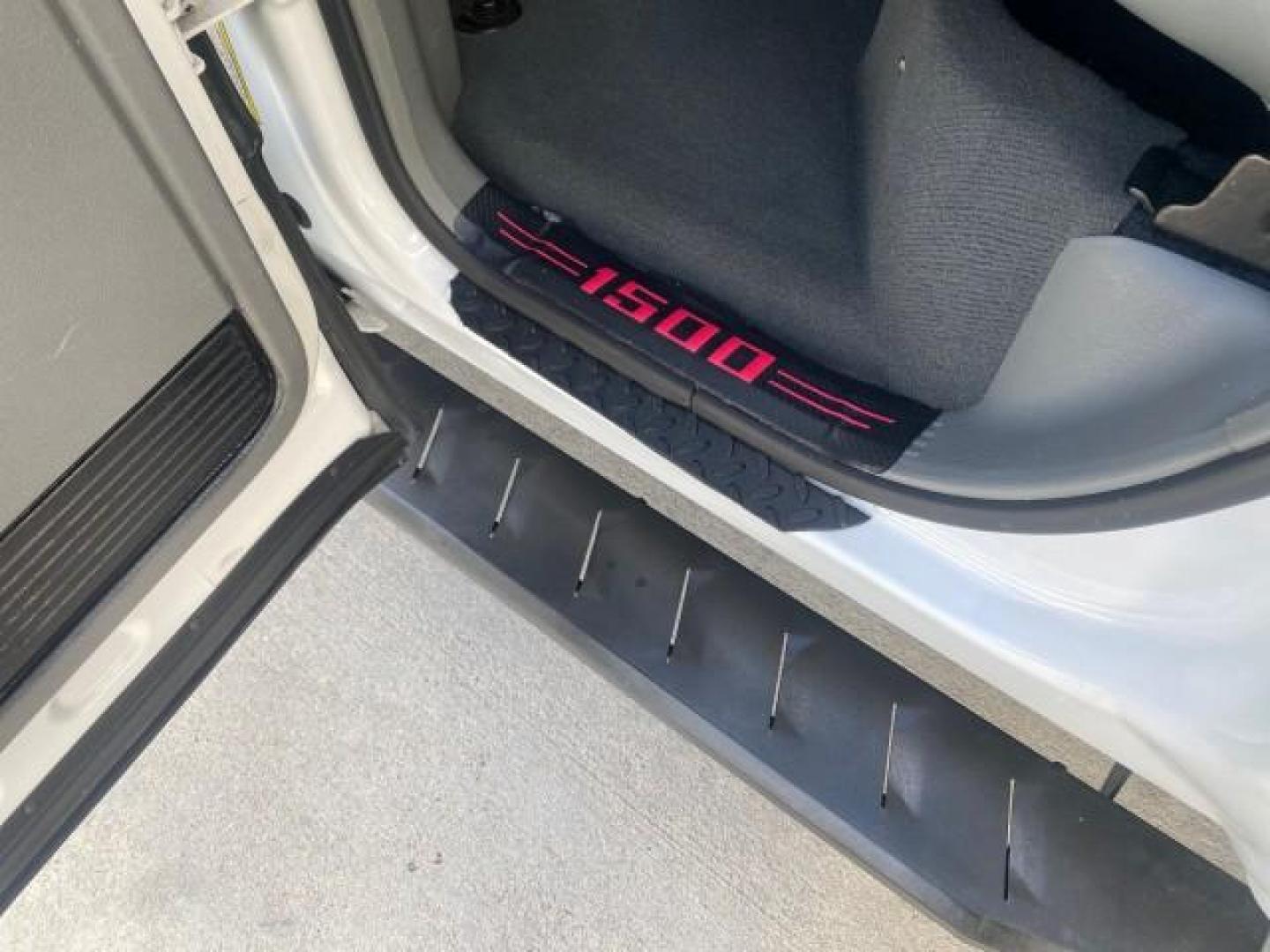 2007 Bright White /Medium Slate Gray Dodge Ram 1500 SLT CREW CAB CAMPER TOP 5.7 V8 (1D7HA182X7S) with an 5.7L V8 Hemi Multi-Displacement Engine engine, Automatic transmission, located at 4701 North Dixie Hwy, Pompano Beach, FL, 33064, (954) 422-2889, 26.240938, -80.123474 - OUR WEBPAGE FLORIDACARS1.COM HAS OVER 100 PHOTOS AND FREE CARFAX LINK 2007 Dodge Ram 1500 SLT 8 FT CREW CAB FIBER GLASS CAMPER TOP 4 Door Extended Cab Pickup 5.7L V8 F 16V Gasoline 19 MPG Rear Wheel Drive Features 20 Inch Plus Wheels ABS Brakes Air Conditioning Alloy Wheels AM/FM Stereo Automatic Tr- Photo#73