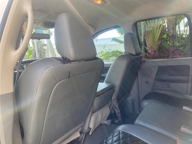 2007 Bright White /Medium Slate Gray Dodge Ram 1500 SLT CREW CAB CAMPER TOP 5.7 V8 (1D7HA182X7S) with an 5.7L V8 Hemi Multi-Displacement Engine engine, Automatic transmission, located at 4701 North Dixie Hwy, Pompano Beach, FL, 33064, (954) 422-2889, 26.240938, -80.123474 - OUR WEBPAGE FLORIDACARS1.COM HAS OVER 100 PHOTOS AND FREE CARFAX LINK 2007 Dodge Ram 1500 SLT 8 FT CREW CAB FIBER GLASS CAMPER TOP 4 Door Extended Cab Pickup 5.7L V8 F 16V Gasoline 19 MPG Rear Wheel Drive Features 20 Inch Plus Wheels ABS Brakes Air Conditioning Alloy Wheels AM/FM Stereo Automatic Tr - Photo#78