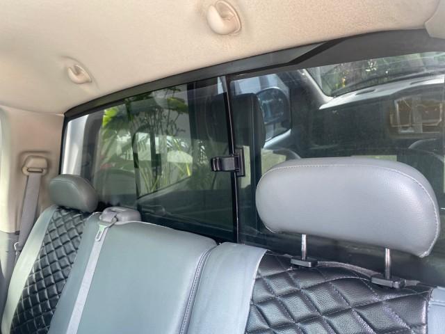 2007 Bright White /Medium Slate Gray Dodge Ram 1500 SLT CREW CAB CAMPER TOP 5.7 V8 (1D7HA182X7S) with an 5.7L V8 Hemi Multi-Displacement Engine engine, Automatic transmission, located at 4701 North Dixie Hwy, Pompano Beach, FL, 33064, (954) 422-2889, 26.240938, -80.123474 - OUR WEBPAGE FLORIDACARS1.COM HAS OVER 100 PHOTOS AND FREE CARFAX LINK 2007 Dodge Ram 1500 SLT 8 FT CREW CAB FIBER GLASS CAMPER TOP 4 Door Extended Cab Pickup 5.7L V8 F 16V Gasoline 19 MPG Rear Wheel Drive Features 20 Inch Plus Wheels ABS Brakes Air Conditioning Alloy Wheels AM/FM Stereo Automatic Tr - Photo#80