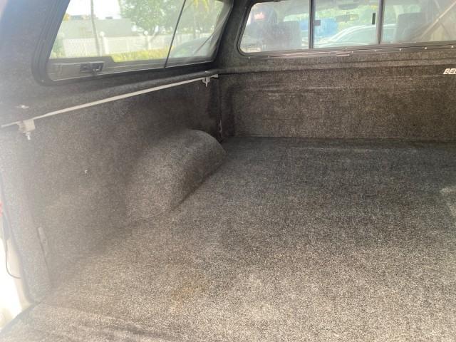 2007 Bright White /Medium Slate Gray Dodge Ram 1500 SLT CREW CAB CAMPER TOP 5.7 V8 (1D7HA182X7S) with an 5.7L V8 Hemi Multi-Displacement Engine engine, Automatic transmission, located at 4701 North Dixie Hwy, Pompano Beach, FL, 33064, (954) 422-2889, 26.240938, -80.123474 - OUR WEBPAGE FLORIDACARS1.COM HAS OVER 100 PHOTOS AND FREE CARFAX LINK 2007 Dodge Ram 1500 SLT 8 FT CREW CAB FIBER GLASS CAMPER TOP 4 Door Extended Cab Pickup 5.7L V8 F 16V Gasoline 19 MPG Rear Wheel Drive Features 20 Inch Plus Wheels ABS Brakes Air Conditioning Alloy Wheels AM/FM Stereo Automatic Tr - Photo#98