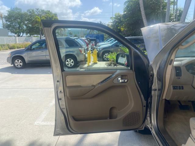 2007 Desert Stone Metallic /Desert Nissan Pathfinder S LOW MILES 64,259 1 OWNER (5N1AR18U97C) with an 4.0L DOHC SMPI 24-Valve V6 Engine engine, Automatic transmission, located at 4701 North Dixie Hwy, Pompano Beach, FL, 33064, (954) 422-2889, 26.240938, -80.123474 - OUR WEBPAGE FLORIDACARS1.COM HAS OVER 100 PHOTOS AND FREE CARFAX LINK 2007 Nissan Pathfinder S 1 OWNER 4 Door Wagon/Sport Utility 4.0L V6 F DOHC 24V Gasoline 23 MPG Rear Wheel Drive Features ABS Brakes Air Conditioning Alloy Wheels AM/FM Stereo Automatic Transmission Auxiliary Audio Input BOSE Sound - Photo#9