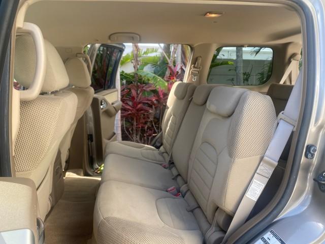 2007 Desert Stone Metallic /Desert Nissan Pathfinder S LOW MILES 64,259 1 OWNER (5N1AR18U97C) with an 4.0L DOHC SMPI 24-Valve V6 Engine engine, Automatic transmission, located at 4701 North Dixie Hwy, Pompano Beach, FL, 33064, (954) 422-2889, 26.240938, -80.123474 - OUR WEBPAGE FLORIDACARS1.COM HAS OVER 100 PHOTOS AND FREE CARFAX LINK 2007 Nissan Pathfinder S 1 OWNER 4 Door Wagon/Sport Utility 4.0L V6 F DOHC 24V Gasoline 23 MPG Rear Wheel Drive Features ABS Brakes Air Conditioning Alloy Wheels AM/FM Stereo Automatic Transmission Auxiliary Audio Input BOSE Sound - Photo#14
