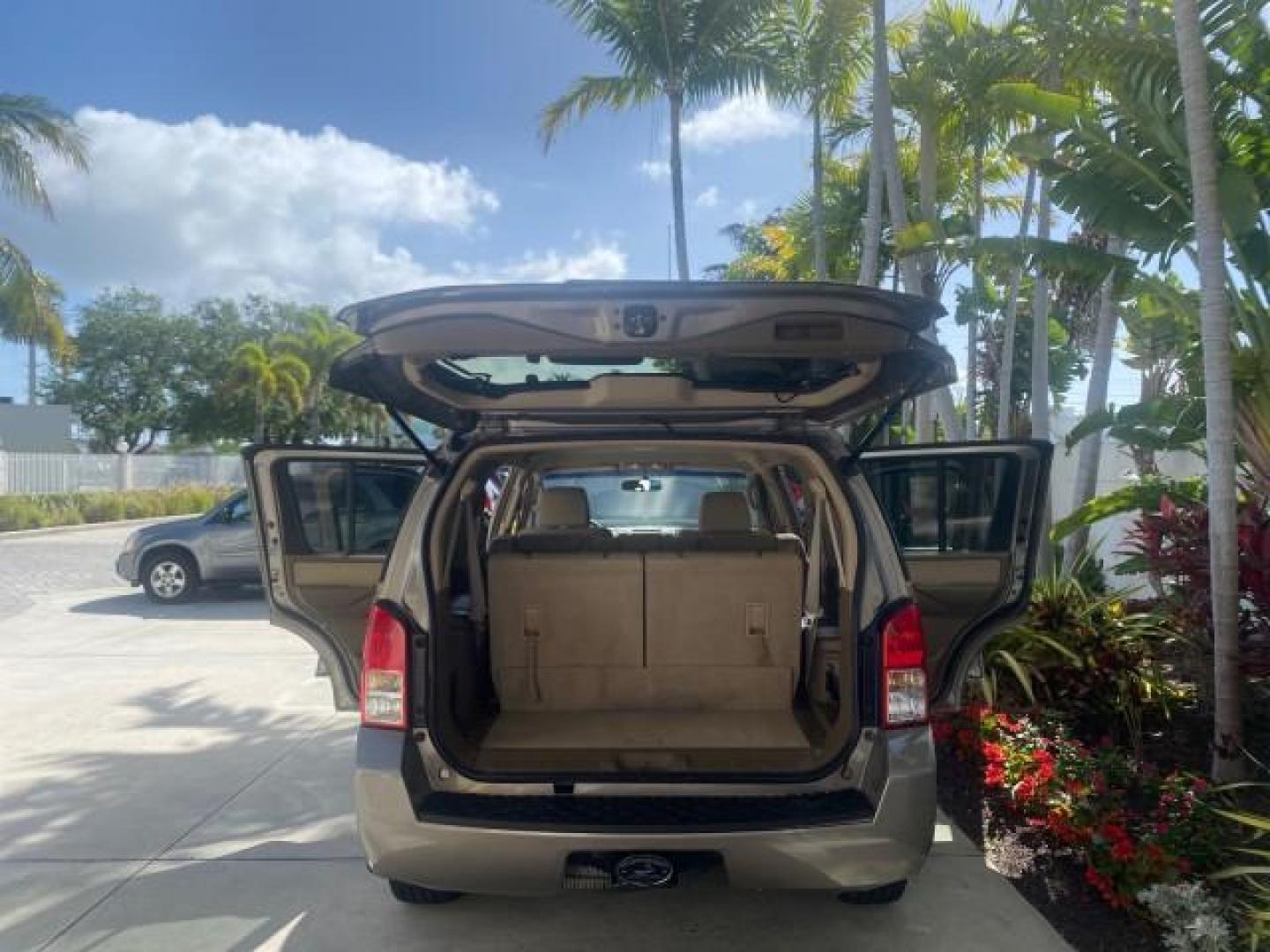 2007 Desert Stone Metallic /Desert Nissan Pathfinder S LOW MILES 64,259 1 OWNER (5N1AR18U97C) with an 4.0L DOHC SMPI 24-Valve V6 Engine engine, Automatic transmission, located at 4701 North Dixie Hwy, Pompano Beach, FL, 33064, (954) 422-2889, 26.240938, -80.123474 - OUR WEBPAGE FLORIDACARS1.COM HAS OVER 100 PHOTOS AND FREE CARFAX LINK 2007 Nissan Pathfinder S 1 OWNER 4 Door Wagon/Sport Utility 4.0L V6 F DOHC 24V Gasoline 23 MPG Rear Wheel Drive Features ABS Brakes Air Conditioning Alloy Wheels AM/FM Stereo Automatic Transmission Auxiliary Audio Input BOSE Sound- Photo#15