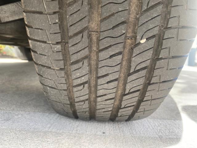 2007 Desert Stone Metallic /Desert Nissan Pathfinder S LOW MILES 64,259 1 OWNER (5N1AR18U97C) with an 4.0L DOHC SMPI 24-Valve V6 Engine engine, Automatic transmission, located at 4701 North Dixie Hwy, Pompano Beach, FL, 33064, (954) 422-2889, 26.240938, -80.123474 - OUR WEBPAGE FLORIDACARS1.COM HAS OVER 100 PHOTOS AND FREE CARFAX LINK 2007 Nissan Pathfinder S 1 OWNER 4 Door Wagon/Sport Utility 4.0L V6 F DOHC 24V Gasoline 23 MPG Rear Wheel Drive Features ABS Brakes Air Conditioning Alloy Wheels AM/FM Stereo Automatic Transmission Auxiliary Audio Input BOSE Sound - Photo#20