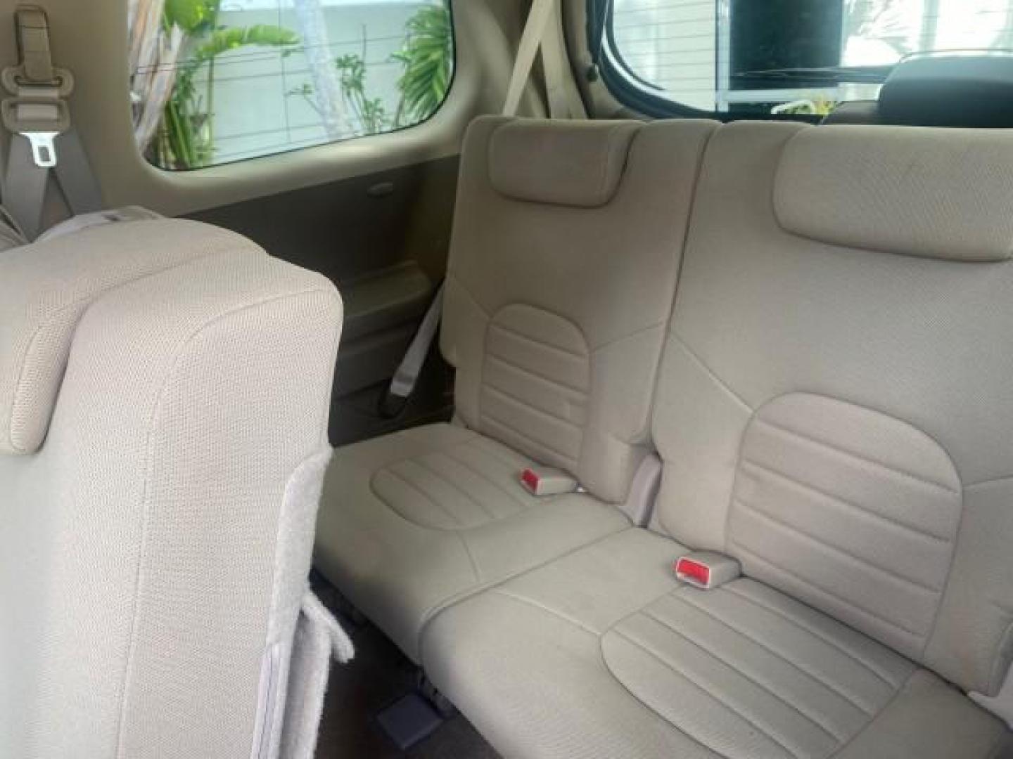 2007 Desert Stone Metallic /Desert Nissan Pathfinder S LOW MILES 64,259 1 OWNER (5N1AR18U97C) with an 4.0L DOHC SMPI 24-Valve V6 Engine engine, Automatic transmission, located at 4701 North Dixie Hwy, Pompano Beach, FL, 33064, (954) 422-2889, 26.240938, -80.123474 - OUR WEBPAGE FLORIDACARS1.COM HAS OVER 100 PHOTOS AND FREE CARFAX LINK 2007 Nissan Pathfinder S 1 OWNER 4 Door Wagon/Sport Utility 4.0L V6 F DOHC 24V Gasoline 23 MPG Rear Wheel Drive Features ABS Brakes Air Conditioning Alloy Wheels AM/FM Stereo Automatic Transmission Auxiliary Audio Input BOSE Sound- Photo#84