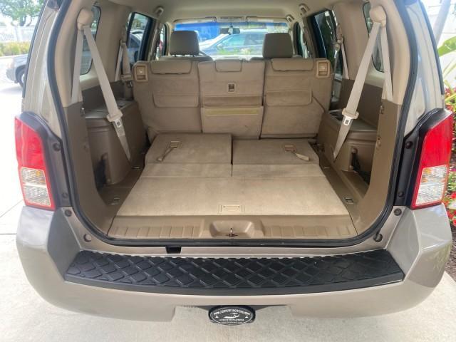 2007 Desert Stone Metallic /Desert Nissan Pathfinder S LOW MILES 64,259 1 OWNER (5N1AR18U97C) with an 4.0L DOHC SMPI 24-Valve V6 Engine engine, Automatic transmission, located at 4701 North Dixie Hwy, Pompano Beach, FL, 33064, (954) 422-2889, 26.240938, -80.123474 - OUR WEBPAGE FLORIDACARS1.COM HAS OVER 100 PHOTOS AND FREE CARFAX LINK 2007 Nissan Pathfinder S 1 OWNER 4 Door Wagon/Sport Utility 4.0L V6 F DOHC 24V Gasoline 23 MPG Rear Wheel Drive Features ABS Brakes Air Conditioning Alloy Wheels AM/FM Stereo Automatic Transmission Auxiliary Audio Input BOSE Sound - Photo#99