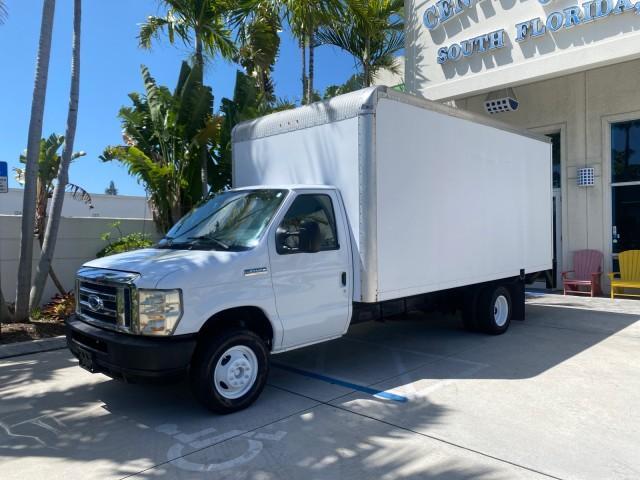 2013 Oxford White /Medium Flint Ford Econoline Commercial Cutaway 1 OWNER E 450 BOX TRUCK (1FDXE4FS4DD) with an 6.8L SOHC EFI Triton V10 Engine engine, Automatic transmission, located at 4701 North Dixie Hwy, Pompano Beach, FL, 33064, (954) 422-2889, 26.240938, -80.123474 - OUR WEBPAGE FLORIDACARS1.COM HAS OVER 100 PHOTOS AND FREE CARFAX LINK 2013 Ford Econoline Super Duty E-450 BOX TRUCK 1 OWNER 17 FT DUAL REAR WHEELS HEAVY DUTY POWER LIFT GATE VIN:1FDXE4FS4DDA91512 Cutaway 6.8L V10 F SOHC 20V Gasoline Rear Wheel Drive Features ABS Brakes Air Conditioning AM/FM Stereo - Photo#28