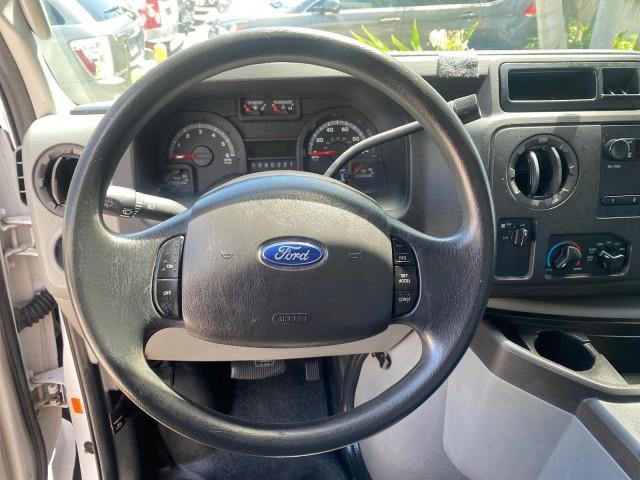 2013 Oxford White /Medium Flint Ford Econoline Commercial Cutaway 1 OWNER E 450 BOX TRUCK (1FDXE4FS4DD) with an 6.8L SOHC EFI Triton V10 Engine engine, Automatic transmission, located at 4701 North Dixie Hwy, Pompano Beach, FL, 33064, (954) 422-2889, 26.240938, -80.123474 - OUR WEBPAGE FLORIDACARS1.COM HAS OVER 100 PHOTOS AND FREE CARFAX LINK 2013 Ford Econoline Super Duty E-450 BOX TRUCK 1 OWNER 17 FT DUAL REAR WHEELS HEAVY DUTY POWER LIFT GATE VIN:1FDXE4FS4DDA91512 Cutaway 6.8L V10 F SOHC 20V Gasoline Rear Wheel Drive Features ABS Brakes Air Conditioning AM/FM Stereo - Photo#52