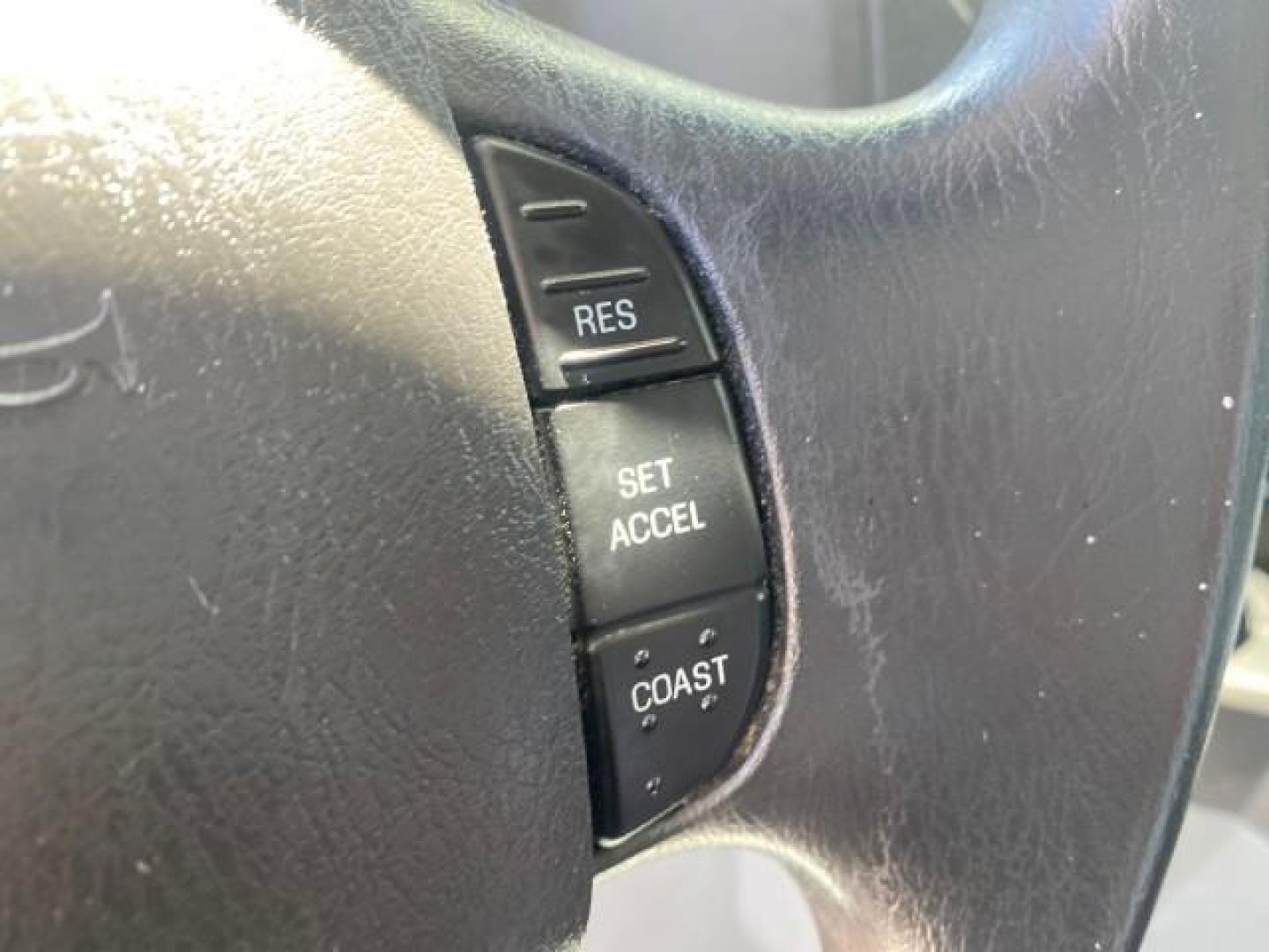 2013 Oxford White /Medium Flint Ford Econoline Commercial Cutaway 1 OWNER E 450 BOX TRUCK (1FDXE4FS4DD) with an 6.8L SOHC EFI Triton V10 Engine engine, Automatic transmission, located at 4701 North Dixie Hwy, Pompano Beach, FL, 33064, (954) 422-2889, 26.240938, -80.123474 - OUR WEBPAGE FLORIDACARS1.COM HAS OVER 100 PHOTOS AND FREE CARFAX LINK 2013 Ford Econoline Super Duty E-450 BOX TRUCK 1 OWNER 17 FT DUAL REAR WHEELS HEAVY DUTY POWER LIFT GATE VIN:1FDXE4FS4DDA91512 Cutaway 6.8L V10 F SOHC 20V Gasoline Rear Wheel Drive Features ABS Brakes Air Conditioning AM/FM Stereo - Photo#54