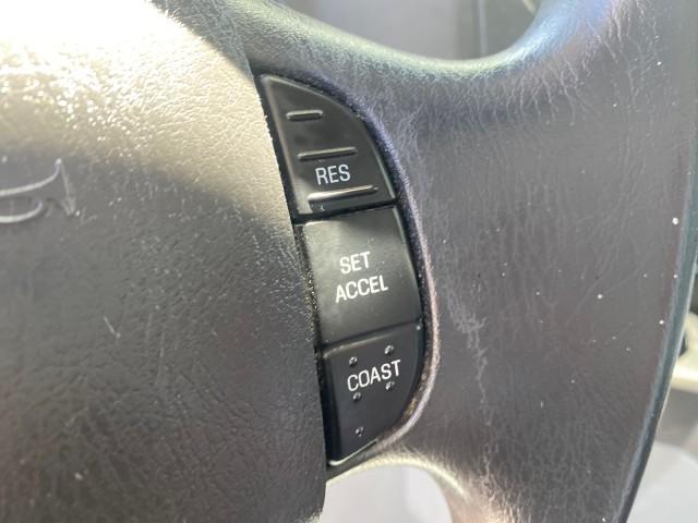 2013 Oxford White /Medium Flint Ford Econoline Commercial Cutaway 1 OWNER E 450 BOX TRUCK (1FDXE4FS4DD) with an 6.8L SOHC EFI Triton V10 Engine engine, Automatic transmission, located at 4701 North Dixie Hwy, Pompano Beach, FL, 33064, (954) 422-2889, 26.240938, -80.123474 - OUR WEBPAGE FLORIDACARS1.COM HAS OVER 100 PHOTOS AND FREE CARFAX LINK 2013 Ford Econoline Super Duty E-450 BOX TRUCK 1 OWNER 17 FT DUAL REAR WHEELS HEAVY DUTY POWER LIFT GATE VIN:1FDXE4FS4DDA91512 Cutaway 6.8L V10 F SOHC 20V Gasoline Rear Wheel Drive Features ABS Brakes Air Conditioning AM/FM Stereo - Photo#54