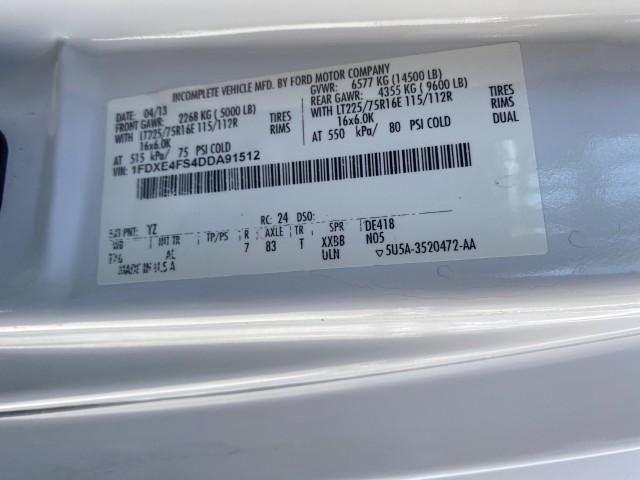 2013 Oxford White /Medium Flint Ford Econoline Commercial Cutaway 1 OWNER E 450 BOX TRUCK (1FDXE4FS4DD) with an 6.8L SOHC EFI Triton V10 Engine engine, Automatic transmission, located at 4701 North Dixie Hwy, Pompano Beach, FL, 33064, (954) 422-2889, 26.240938, -80.123474 - OUR WEBPAGE FLORIDACARS1.COM HAS OVER 100 PHOTOS AND FREE CARFAX LINK 2013 Ford Econoline Super Duty E-450 BOX TRUCK 1 OWNER 17 FT DUAL REAR WHEELS HEAVY DUTY POWER LIFT GATE VIN:1FDXE4FS4DDA91512 Cutaway 6.8L V10 F SOHC 20V Gasoline Rear Wheel Drive Features ABS Brakes Air Conditioning AM/FM Stereo - Photo#69