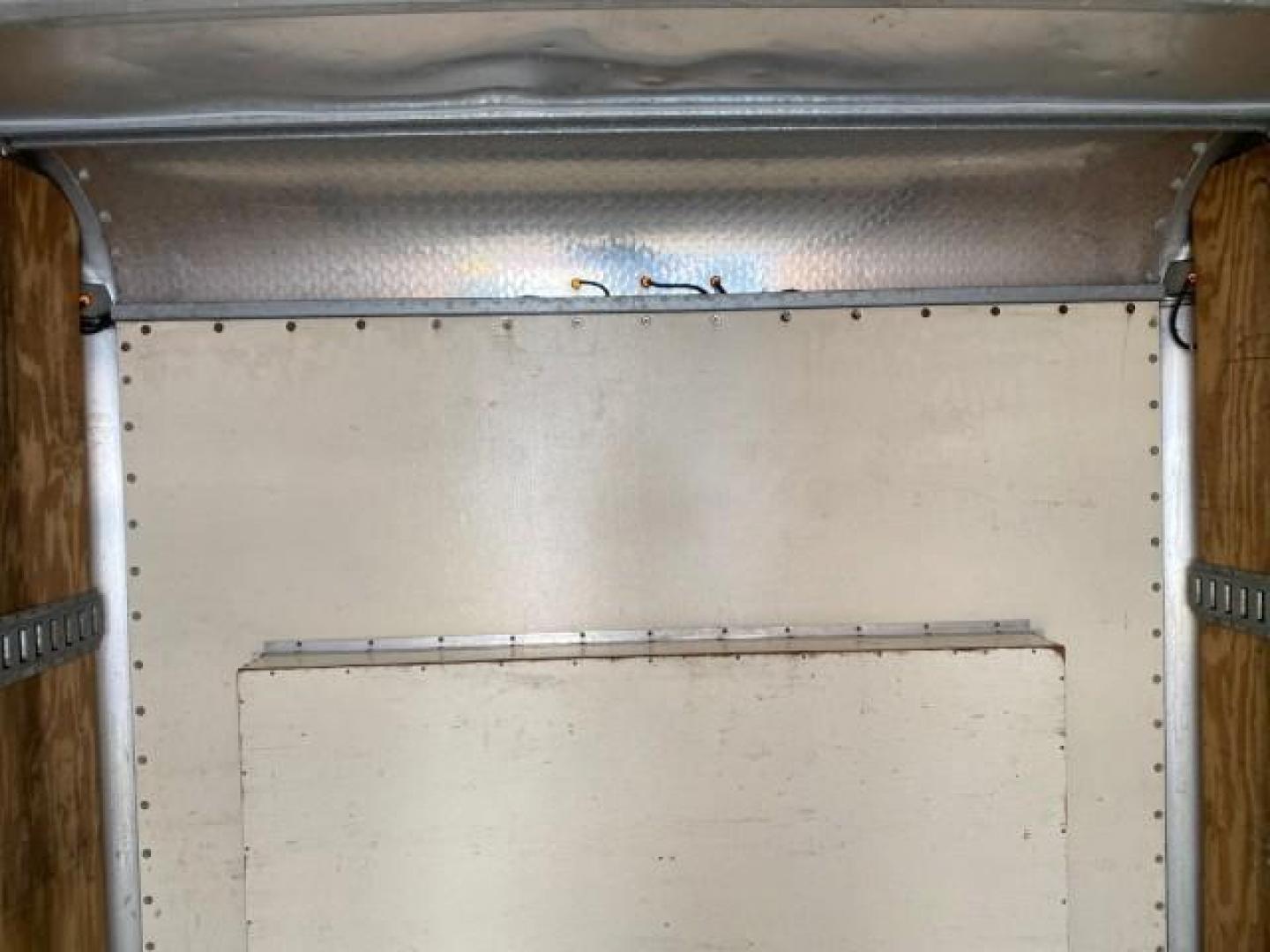 2013 Oxford White /Medium Flint Ford Econoline Commercial Cutaway 1 OWNER E 450 BOX TRUCK (1FDXE4FS4DD) with an 6.8L SOHC EFI Triton V10 Engine engine, Automatic transmission, located at 4701 North Dixie Hwy, Pompano Beach, FL, 33064, (954) 422-2889, 26.240938, -80.123474 - OUR WEBPAGE FLORIDACARS1.COM HAS OVER 100 PHOTOS AND FREE CARFAX LINK 2013 Ford Econoline Super Duty E-450 BOX TRUCK 1 OWNER 17 FT DUAL REAR WHEELS HEAVY DUTY POWER LIFT GATE VIN:1FDXE4FS4DDA91512 Cutaway 6.8L V10 F SOHC 20V Gasoline Rear Wheel Drive Features ABS Brakes Air Conditioning AM/FM Stereo - Photo#91