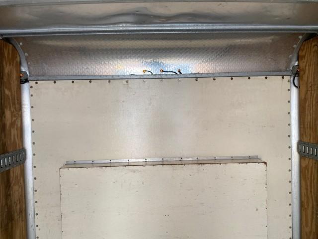 2013 Oxford White /Medium Flint Ford Econoline Commercial Cutaway 1 OWNER E 450 BOX TRUCK (1FDXE4FS4DD) with an 6.8L SOHC EFI Triton V10 Engine engine, Automatic transmission, located at 4701 North Dixie Hwy, Pompano Beach, FL, 33064, (954) 422-2889, 26.240938, -80.123474 - OUR WEBPAGE FLORIDACARS1.COM HAS OVER 100 PHOTOS AND FREE CARFAX LINK 2013 Ford Econoline Super Duty E-450 BOX TRUCK 1 OWNER 17 FT DUAL REAR WHEELS HEAVY DUTY POWER LIFT GATE VIN:1FDXE4FS4DDA91512 Cutaway 6.8L V10 F SOHC 20V Gasoline Rear Wheel Drive Features ABS Brakes Air Conditioning AM/FM Stereo - Photo#91