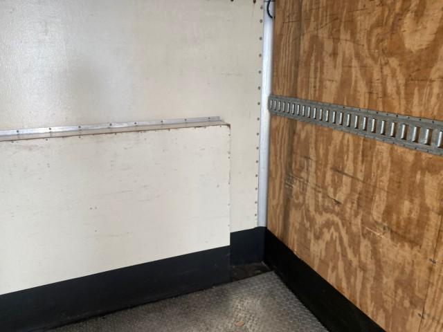 2013 Oxford White /Medium Flint Ford Econoline Commercial Cutaway 1 OWNER E 450 BOX TRUCK (1FDXE4FS4DD) with an 6.8L SOHC EFI Triton V10 Engine engine, Automatic transmission, located at 4701 North Dixie Hwy, Pompano Beach, FL, 33064, (954) 422-2889, 26.240938, -80.123474 - OUR WEBPAGE FLORIDACARS1.COM HAS OVER 100 PHOTOS AND FREE CARFAX LINK 2013 Ford Econoline Super Duty E-450 BOX TRUCK 1 OWNER 17 FT DUAL REAR WHEELS HEAVY DUTY POWER LIFT GATE VIN:1FDXE4FS4DDA91512 Cutaway 6.8L V10 F SOHC 20V Gasoline Rear Wheel Drive Features ABS Brakes Air Conditioning AM/FM Stereo - Photo#92