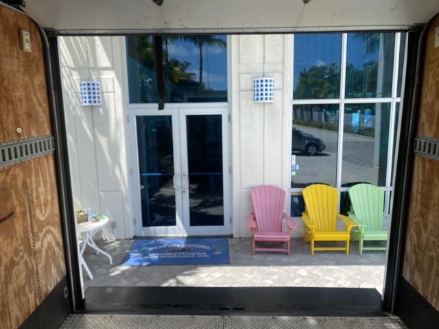 2013 Oxford White /Medium Flint Ford Econoline Commercial Cutaway 1 OWNER E 450 BOX TRUCK (1FDXE4FS4DD) with an 6.8L SOHC EFI Triton V10 Engine engine, Automatic transmission, located at 4701 North Dixie Hwy, Pompano Beach, FL, 33064, (954) 422-2889, 26.240938, -80.123474 - OUR WEBPAGE FLORIDACARS1.COM HAS OVER 100 PHOTOS AND FREE CARFAX LINK 2013 Ford Econoline Super Duty E-450 BOX TRUCK 1 OWNER 17 FT DUAL REAR WHEELS HEAVY DUTY POWER LIFT GATE VIN:1FDXE4FS4DDA91512 Cutaway 6.8L V10 F SOHC 20V Gasoline Rear Wheel Drive Features ABS Brakes Air Conditioning AM/FM Stereo - Photo#98