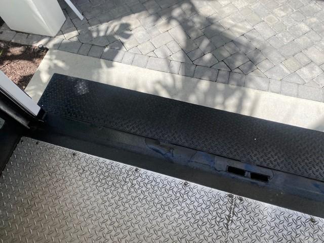 2013 Oxford White /Medium Flint Ford Econoline Commercial Cutaway 1 OWNER E 450 BOX TRUCK (1FDXE4FS4DD) with an 6.8L SOHC EFI Triton V10 Engine engine, Automatic transmission, located at 4701 North Dixie Hwy, Pompano Beach, FL, 33064, (954) 422-2889, 26.240938, -80.123474 - OUR WEBPAGE FLORIDACARS1.COM HAS OVER 100 PHOTOS AND FREE CARFAX LINK 2013 Ford Econoline Super Duty E-450 BOX TRUCK 1 OWNER 17 FT DUAL REAR WHEELS HEAVY DUTY POWER LIFT GATE VIN:1FDXE4FS4DDA91512 Cutaway 6.8L V10 F SOHC 20V Gasoline Rear Wheel Drive Features ABS Brakes Air Conditioning AM/FM Stereo - Photo#99