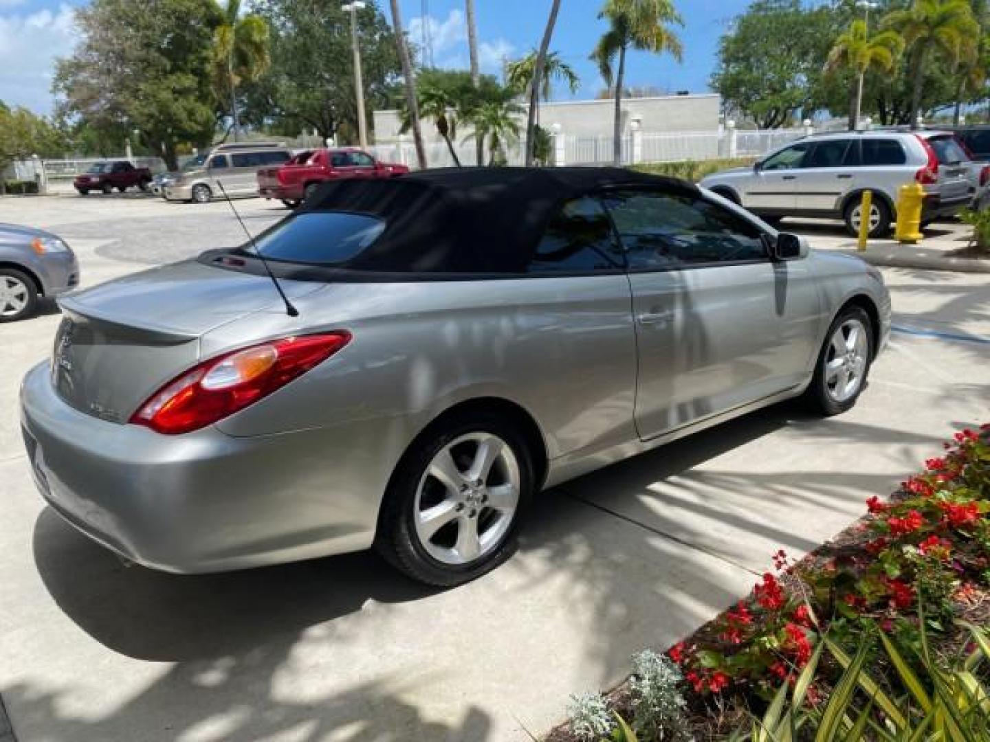 2006 Lunar Mist Metallic /Dark Stone Toyota Camry Solara SLE V6 LOW MILES 54,978 1 OWNER (4T1FA38P36U) with an 3.3L DOHC SMPI 24-Valve V6 Engine engine, Automatic transmission, located at 4701 North Dixie Hwy, Pompano Beach, FL, 33064, (954) 422-2889, 26.240938, -80.123474 - OUR WEBPAGE FLORIDACARS1.COM HAS OVER 100 PHOTOS AND FREE CARFAX LINK 2006 Toyota Camry Solara SLE V6 1 OWNER LEATHER LOADED ABSOLUTELY NO CRACKS ON THE DASH Convertible 3.3L V6 F DOHC 24V Gasoline 28 MPG Front Wheel Drive Features ABS Brakes Air Conditioning Alloy Wheels AM/FM Stereo Automatic Tran - Photo#7