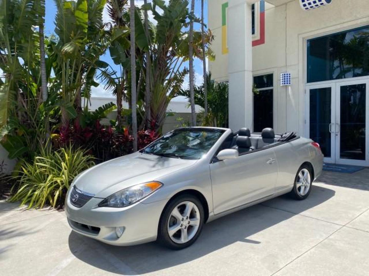 2006 Lunar Mist Metallic /Dark Stone Toyota Camry Solara SLE V6 LOW MILES 54,978 1 OWNER (4T1FA38P36U) with an 3.3L DOHC SMPI 24-Valve V6 Engine engine, Automatic transmission, located at 4701 North Dixie Hwy, Pompano Beach, FL, 33064, (954) 422-2889, 26.240938, -80.123474 - OUR WEBPAGE FLORIDACARS1.COM HAS OVER 100 PHOTOS AND FREE CARFAX LINK 2006 Toyota Camry Solara SLE V6 1 OWNER LEATHER LOADED ABSOLUTELY NO CRACKS ON THE DASH Convertible 3.3L V6 F DOHC 24V Gasoline 28 MPG Front Wheel Drive Features ABS Brakes Air Conditioning Alloy Wheels AM/FM Stereo Automatic Tran - Photo#31