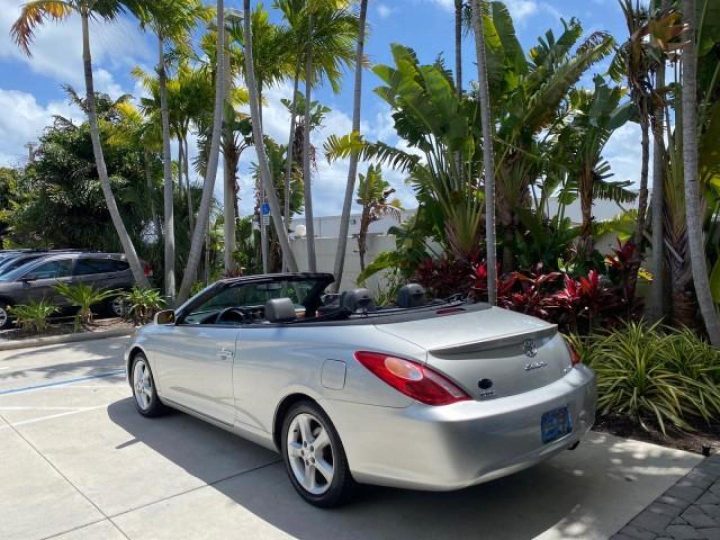 2006 Lunar Mist Metallic /Dark Stone Toyota Camry Solara SLE V6 LOW MILES 54,978 1 OWNER (4T1FA38P36U) with an 3.3L DOHC SMPI 24-Valve V6 Engine engine, Automatic transmission, located at 4701 North Dixie Hwy, Pompano Beach, FL, 33064, (954) 422-2889, 26.240938, -80.123474 - OUR WEBPAGE FLORIDACARS1.COM HAS OVER 100 PHOTOS AND FREE CARFAX LINK 2006 Toyota Camry Solara SLE V6 1 OWNER LEATHER LOADED ABSOLUTELY NO CRACKS ON THE DASH Convertible 3.3L V6 F DOHC 24V Gasoline 28 MPG Front Wheel Drive Features ABS Brakes Air Conditioning Alloy Wheels AM/FM Stereo Automatic Tran - Photo#39