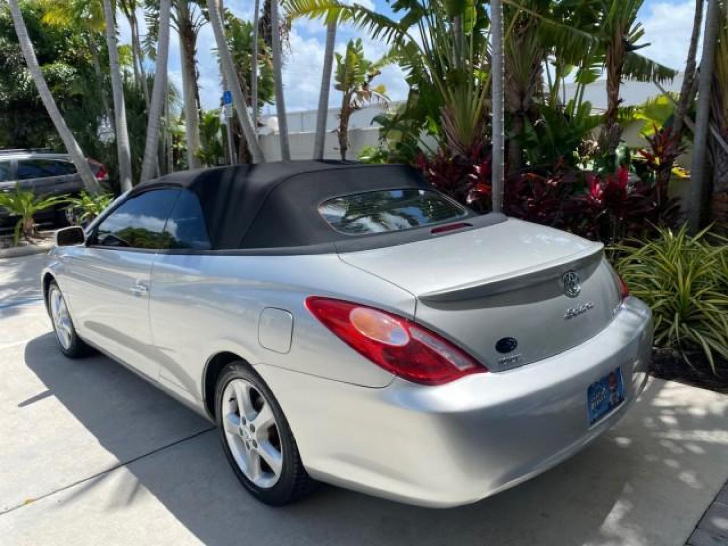 2006 Lunar Mist Metallic /Dark Stone Toyota Camry Solara SLE V6 LOW MILES 54,978 1 OWNER (4T1FA38P36U) with an 3.3L DOHC SMPI 24-Valve V6 Engine engine, Automatic transmission, located at 4701 North Dixie Hwy, Pompano Beach, FL, 33064, (954) 422-2889, 26.240938, -80.123474 - OUR WEBPAGE FLORIDACARS1.COM HAS OVER 100 PHOTOS AND FREE CARFAX LINK 2006 Toyota Camry Solara SLE V6 1 OWNER LEATHER LOADED ABSOLUTELY NO CRACKS ON THE DASH Convertible 3.3L V6 F DOHC 24V Gasoline 28 MPG Front Wheel Drive Features ABS Brakes Air Conditioning Alloy Wheels AM/FM Stereo Automatic Tran - Photo#40