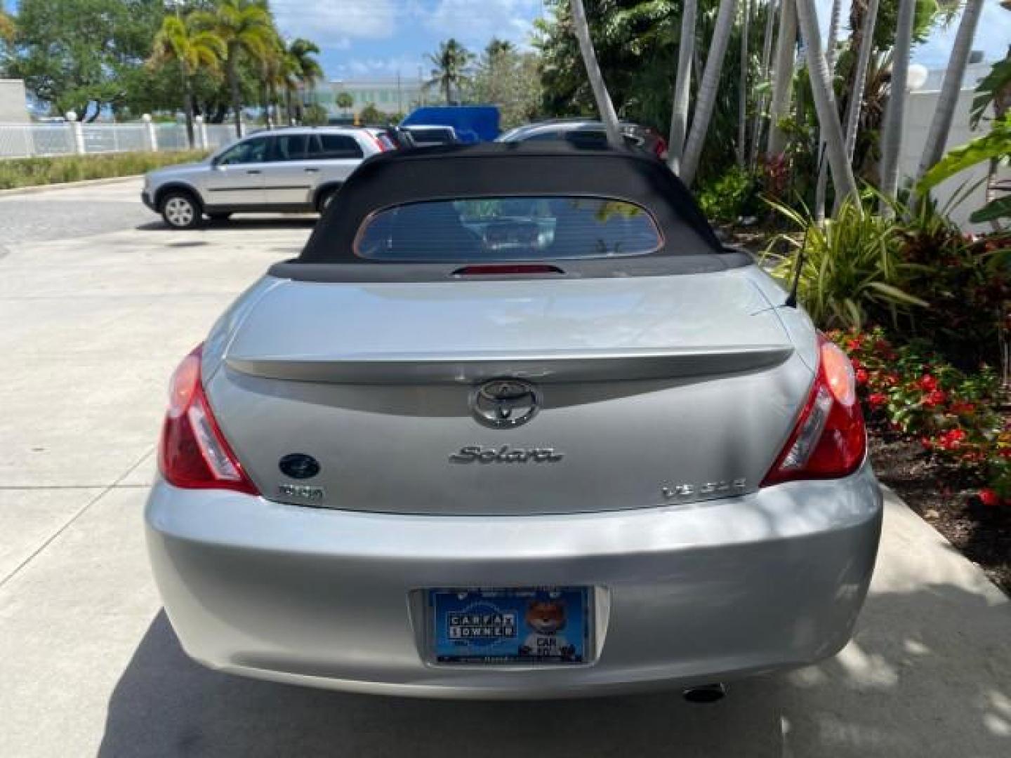 2006 Lunar Mist Metallic /Dark Stone Toyota Camry Solara SLE V6 LOW MILES 54,978 1 OWNER (4T1FA38P36U) with an 3.3L DOHC SMPI 24-Valve V6 Engine engine, Automatic transmission, located at 4701 North Dixie Hwy, Pompano Beach, FL, 33064, (954) 422-2889, 26.240938, -80.123474 - OUR WEBPAGE FLORIDACARS1.COM HAS OVER 100 PHOTOS AND FREE CARFAX LINK 2006 Toyota Camry Solara SLE V6 1 OWNER LEATHER LOADED ABSOLUTELY NO CRACKS ON THE DASH Convertible 3.3L V6 F DOHC 24V Gasoline 28 MPG Front Wheel Drive Features ABS Brakes Air Conditioning Alloy Wheels AM/FM Stereo Automatic Tran - Photo#44