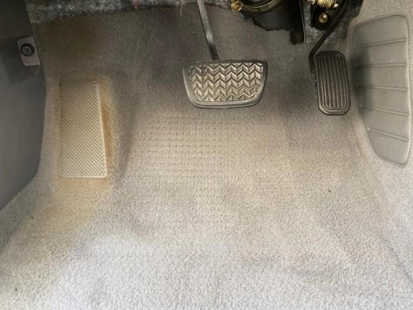 2006 Lunar Mist Metallic /Dark Stone Toyota Camry Solara SLE V6 LOW MILES 54,978 1 OWNER (4T1FA38P36U) with an 3.3L DOHC SMPI 24-Valve V6 Engine engine, Automatic transmission, located at 4701 North Dixie Hwy, Pompano Beach, FL, 33064, (954) 422-2889, 26.240938, -80.123474 - OUR WEBPAGE FLORIDACARS1.COM HAS OVER 100 PHOTOS AND FREE CARFAX LINK 2006 Toyota Camry Solara SLE V6 1 OWNER LEATHER LOADED ABSOLUTELY NO CRACKS ON THE DASH Convertible 3.3L V6 F DOHC 24V Gasoline 28 MPG Front Wheel Drive Features ABS Brakes Air Conditioning Alloy Wheels AM/FM Stereo Automatic Tran - Photo#73