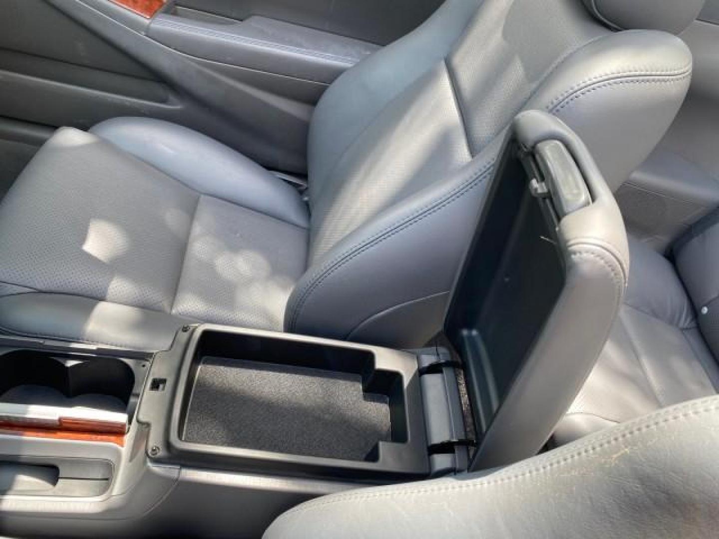 2006 Lunar Mist Metallic /Dark Stone Toyota Camry Solara SLE V6 LOW MILES 54,978 1 OWNER (4T1FA38P36U) with an 3.3L DOHC SMPI 24-Valve V6 Engine engine, Automatic transmission, located at 4701 North Dixie Hwy, Pompano Beach, FL, 33064, (954) 422-2889, 26.240938, -80.123474 - OUR WEBPAGE FLORIDACARS1.COM HAS OVER 100 PHOTOS AND FREE CARFAX LINK 2006 Toyota Camry Solara SLE V6 1 OWNER LEATHER LOADED ABSOLUTELY NO CRACKS ON THE DASH Convertible 3.3L V6 F DOHC 24V Gasoline 28 MPG Front Wheel Drive Features ABS Brakes Air Conditioning Alloy Wheels AM/FM Stereo Automatic Tran - Photo#84